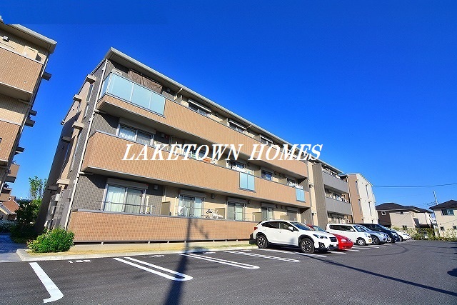 建物外観　レイクタウンでのお部屋探しは『地元の当社』にお任せ下さい！