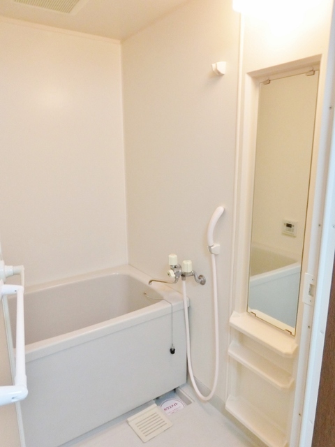 バス・シャワールーム　バスルーム