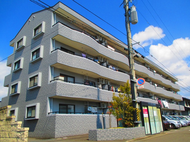 建物外観　２０１７年４月撮影