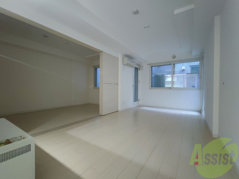 居室・リビング　広くてキレイなお部屋が広がっていて、充実した生活が送れそう。