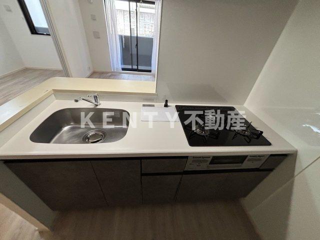 キッチン　コンパクトなキッチンで掃除もラクラク