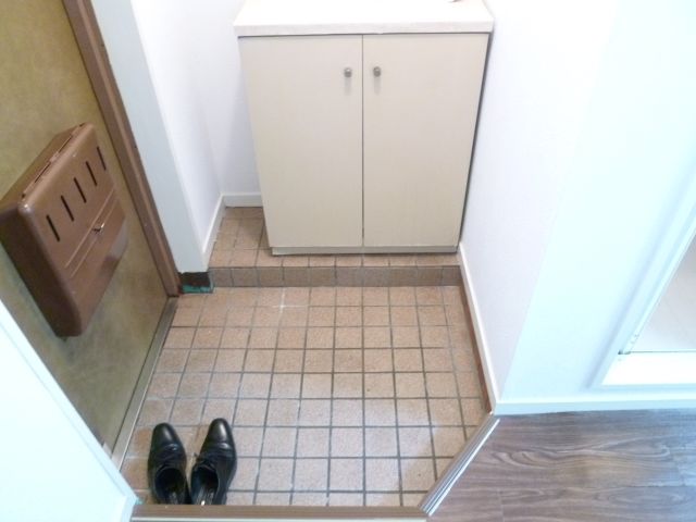 玄関　靴箱付きの玄関！