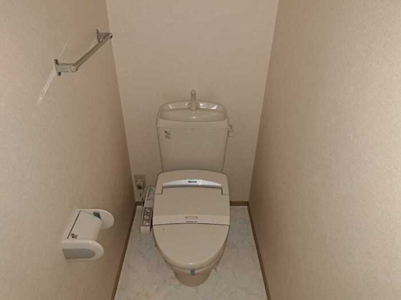 トイレ　図面と現状に相違がある場合には現状を優先