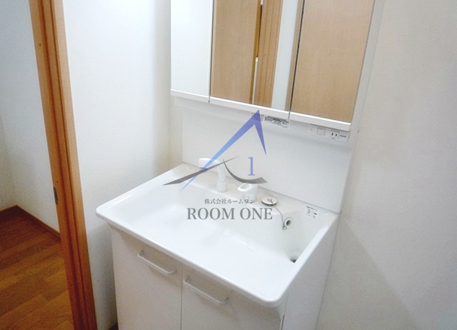 洗面設備　洗面台です。