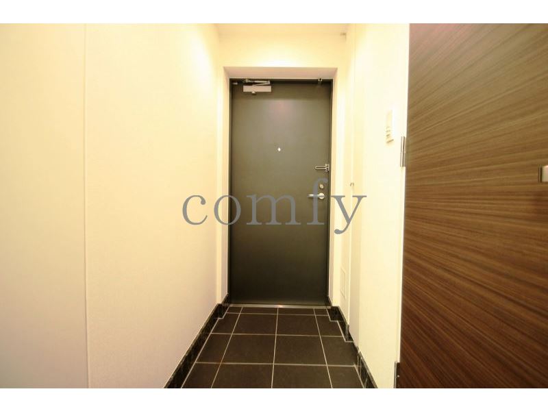 玄関　エントランス