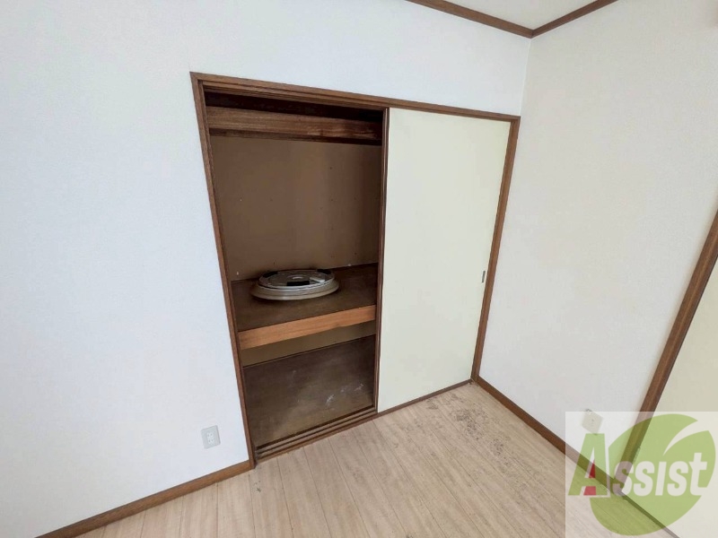 収納　こちらは収納です。物をしまう事ができますね！
