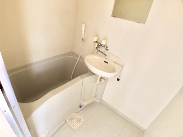 バス・シャワールーム　浴室