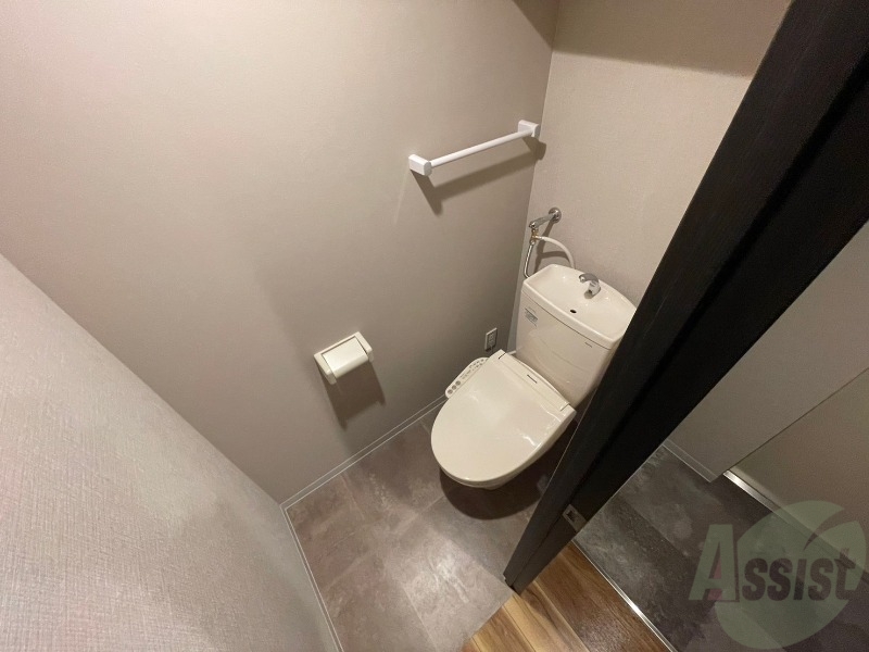 トイレ　トイレです。ウォシュレット付を探している方、おすすめです。