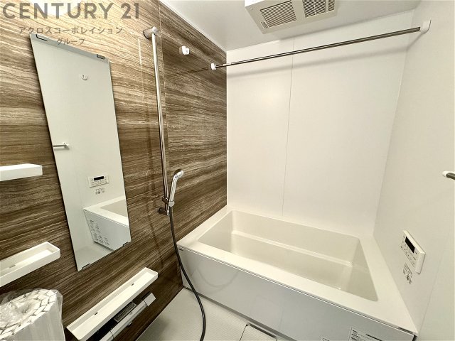 バス・シャワールーム　浴室乾燥・追い炊き機能付きのバスルーム♪