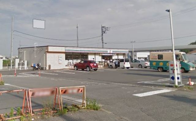 コンビニ　セブンイレブン守谷百合ケ丘店（コンビニ）まで904m