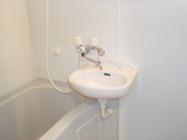 バス・シャワールーム　写真は別号室のものです。