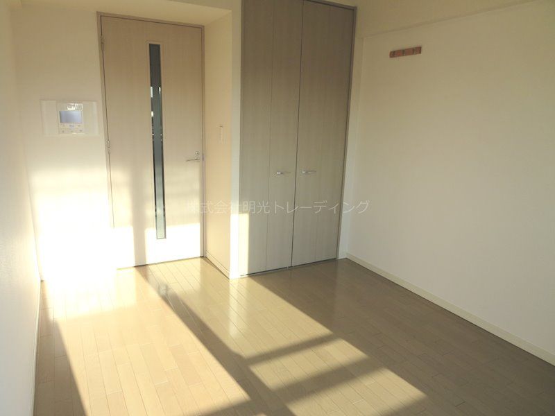 居室・リビング　※全て別号室のお写真。内装等参考にしてください。