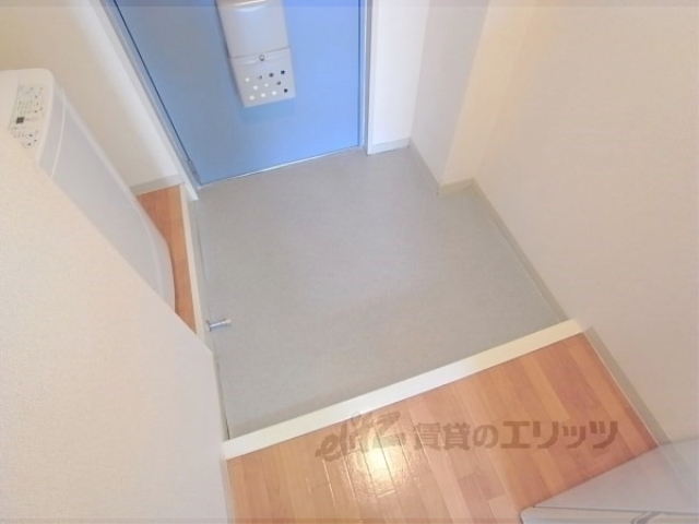 玄関　広めの玄関スペースです。