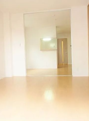 居室・リビング　使いやすい居間です