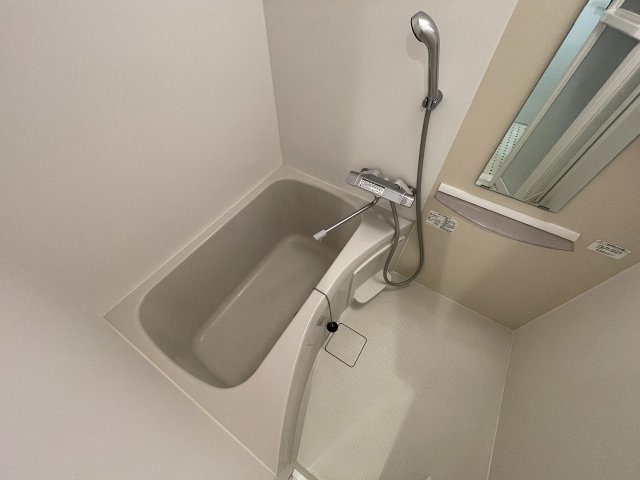 バス・シャワールーム　お風呂で日々の疲れを落としましょう