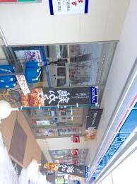 コンビニ　ローソン札幌二十四軒3条店（コンビニ）まで435m