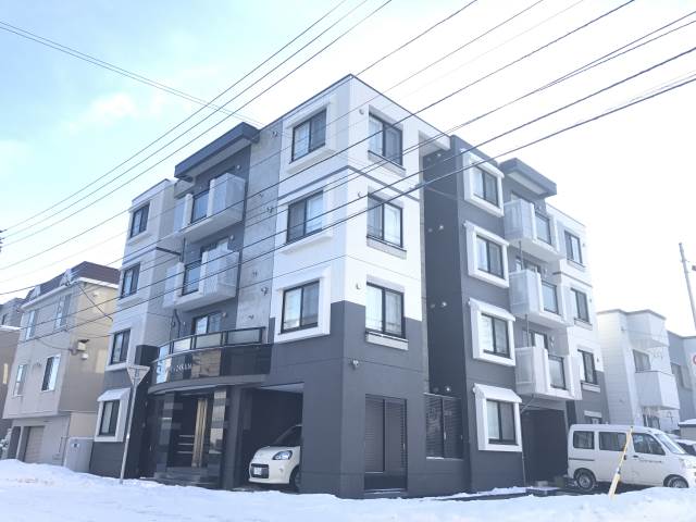 建物外観　重厚感ある造り！