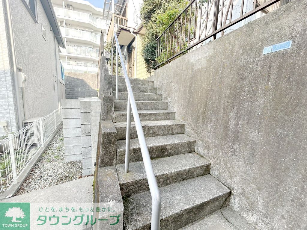 エントランス　庭