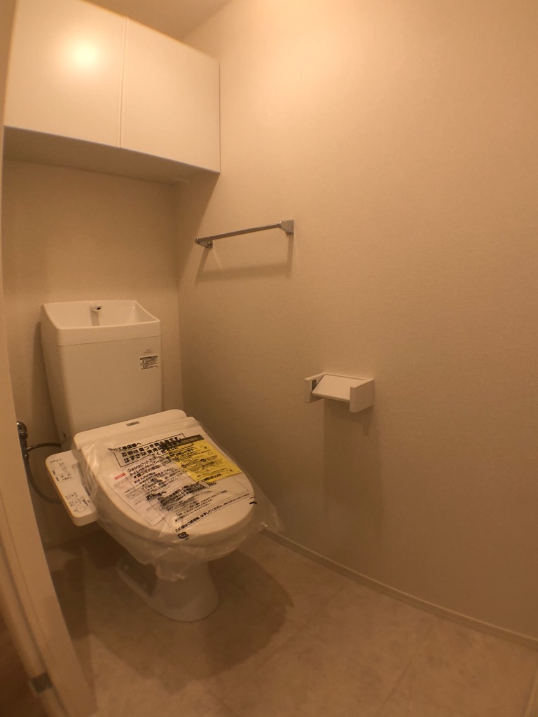 トイレ　ウォシュレット付きのトイレです♪