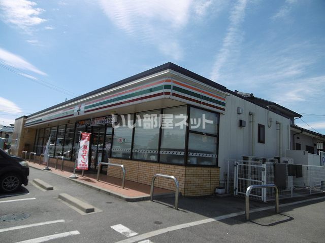 コンビニ　セブンイレブン 半田稲荷町店（コンビニ）まで760m