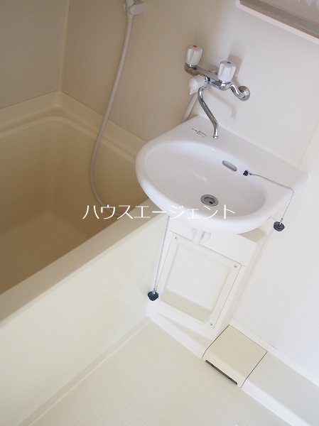 洗面設備　洗面台です※参考画像
