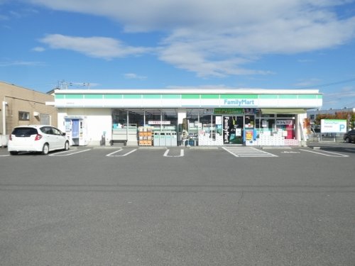 コンビニ　ファミリーマート 保原泉町店（コンビニ）まで275m
