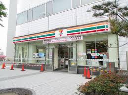 コンビニ　セブンイレブン札幌北5条店（コンビニ）まで105m