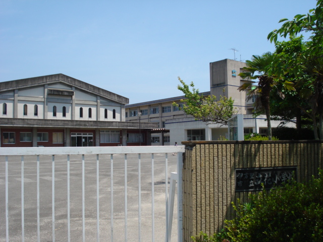 小学校　伊万里市立立花小学校（小学校）まで2380m