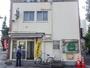 警察署・交番　三田警察署芝四丁目交番（警察署・交番）まで242m