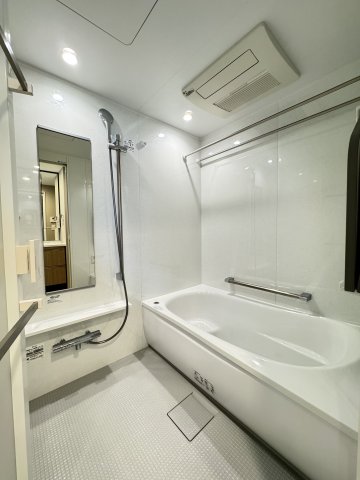 バス・シャワールーム　※別部屋のイメージ写真です。