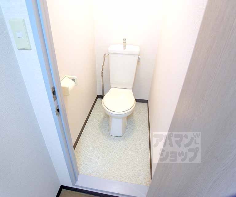 トイレ　トイレも広々！