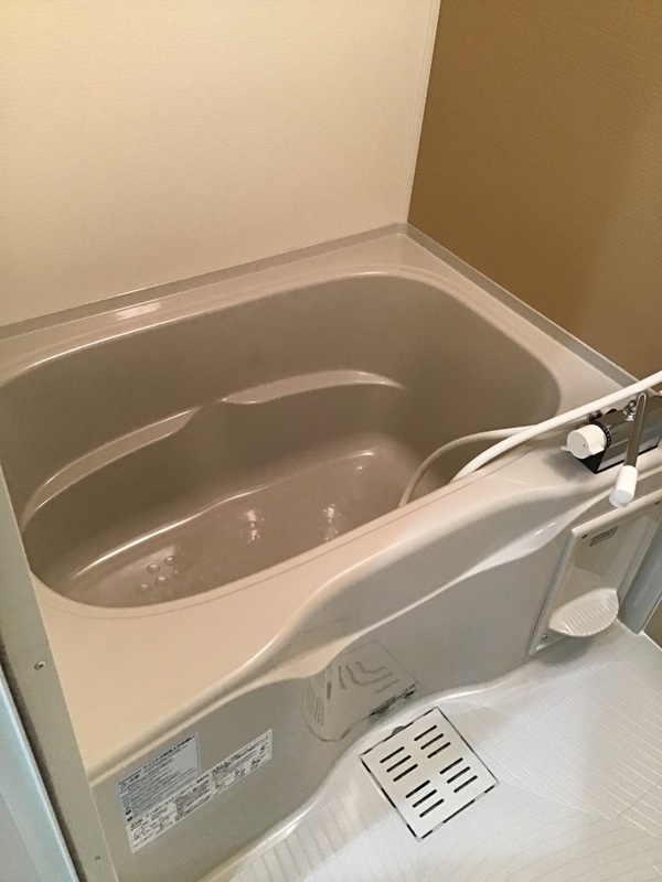 バス・シャワールーム　浴室乾燥機付きで便利です♪