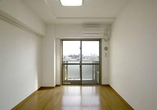 居室・リビング　参考写真（同建物別部屋のものです）
