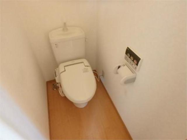 トイレ　嬉しいシャワートイレもございます