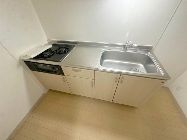 キッチン　作業のしやすい広めのキッチンです。