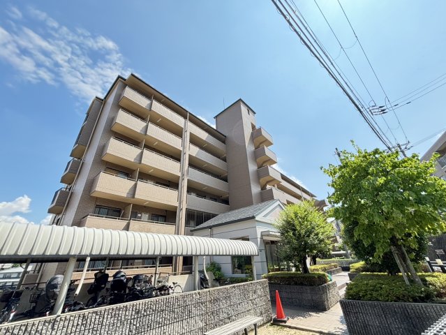 建物外観　詳細は、RISUMO江坂本店までお問合せください♪