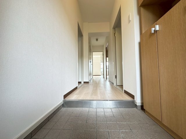 玄関　詳細は、RISUMO江坂本店までお問合せください♪