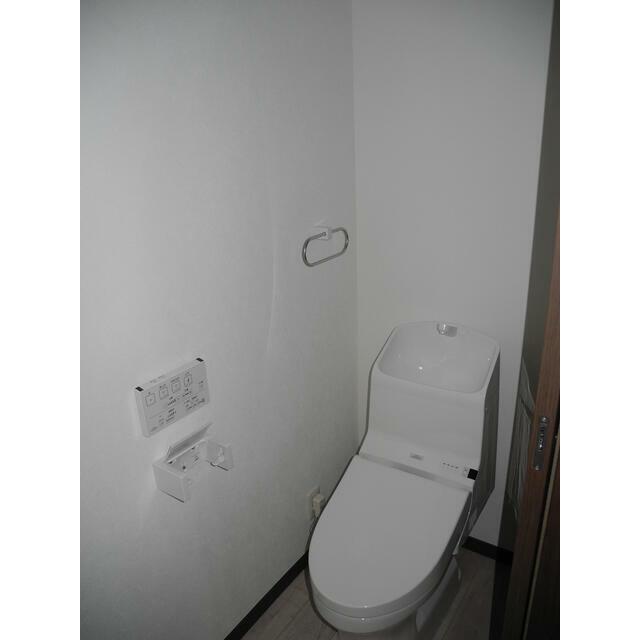 トイレ　写真は１０２号室