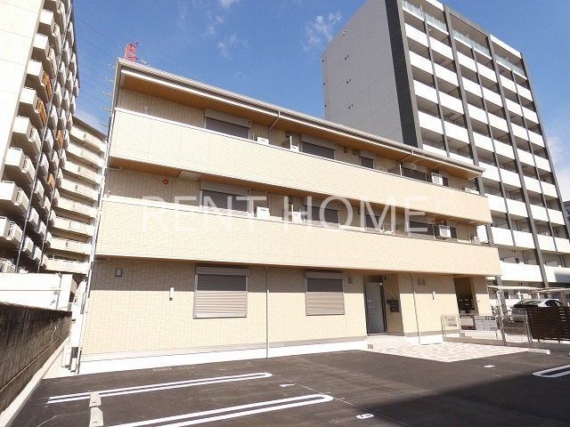建物外観　2021年１月築