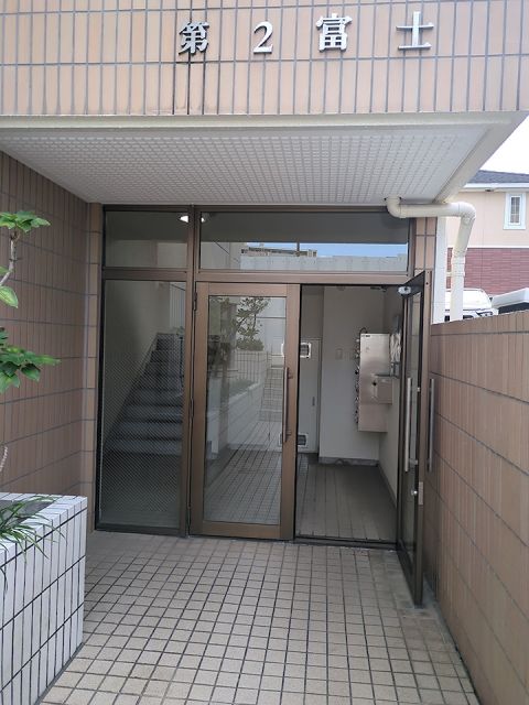 クリエイティブ第2富士の外観写真
