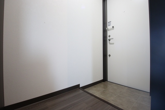 玄関　※別室の参考写真の為、現況優先です。
