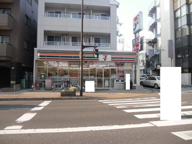 コンビニ　セブンイレブン登戸店（コンビニ）まで66m