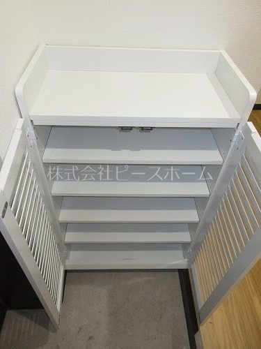 玄関　※別号室参考写真