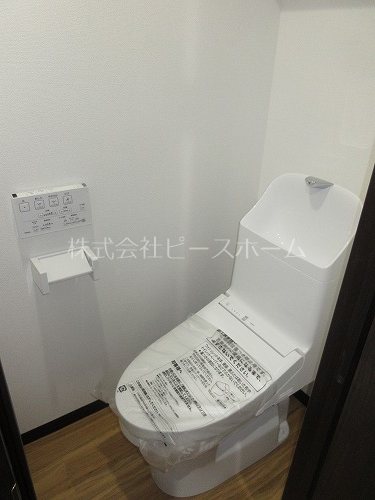 トイレ　※別号室参考写真