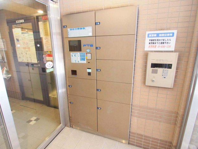 エントランス　ディナスティ清水谷III