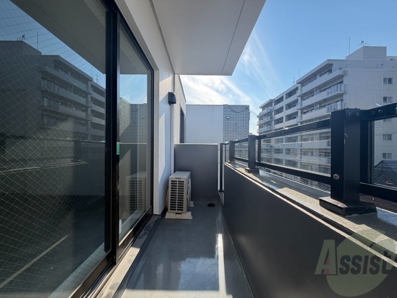 バルコニー　バルコニーが付いていますので一息ついてみてはいかがですか。