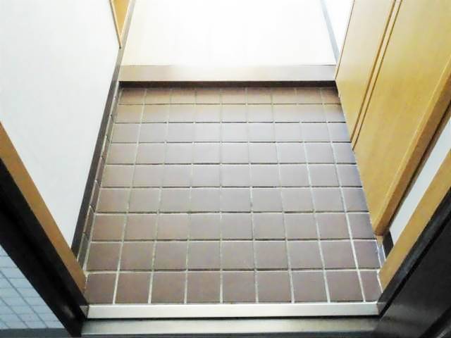 玄関　同タイプのお部屋の写真の可能性がございます。