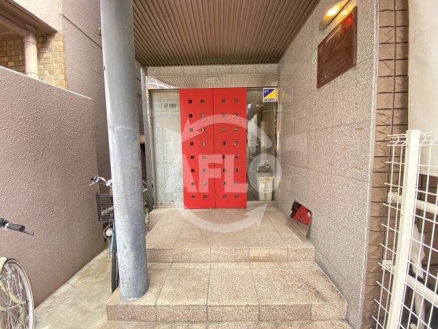 エントランス　オーキッドコート西大橋　エントランス
