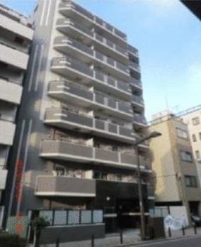 建物外観　★外壁タイル張り、重厚感のある外観★