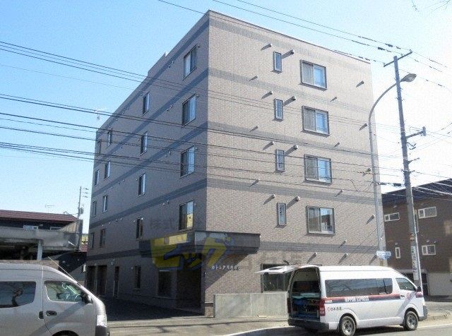 建物外観　都市ガス＆ネット無料採用の２ＬＤＫマンションです♪